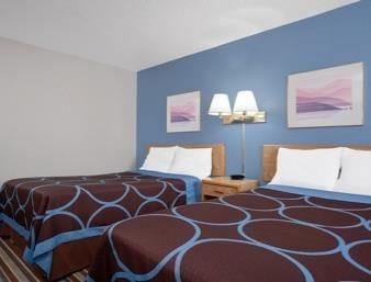 Super 8 by Wyndham Willmar Hotel Bagian luar foto
